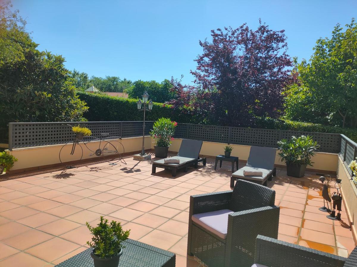 Chalet Loft Abantos - 120m2 más Terraza y Jardín Independiente San Lorenzo de El Escorial Exterior foto